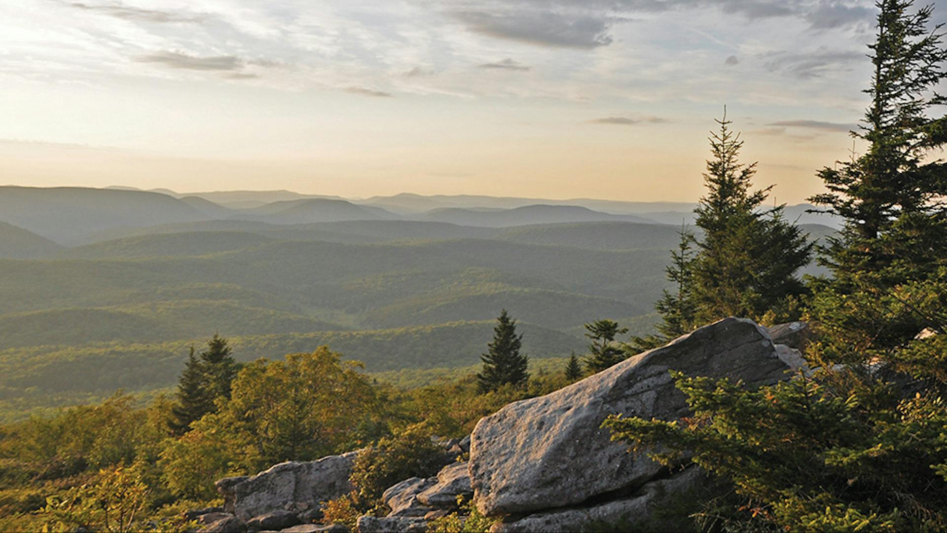 View from Spruce Knob in Riverton, West Virginia (photo by Kelly Bridges)