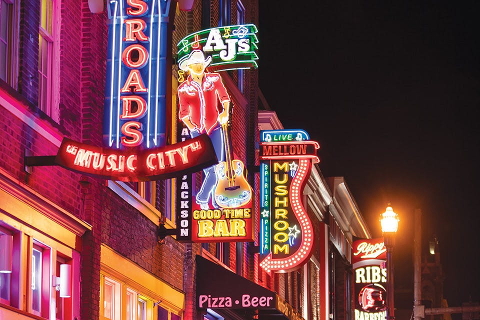 Nightlife on Broadway | Nashville, Tennessee | LongWeekends Magazine