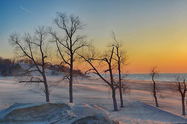 Sunset at Indiana Dunes National Park in winter (photo by iStock)