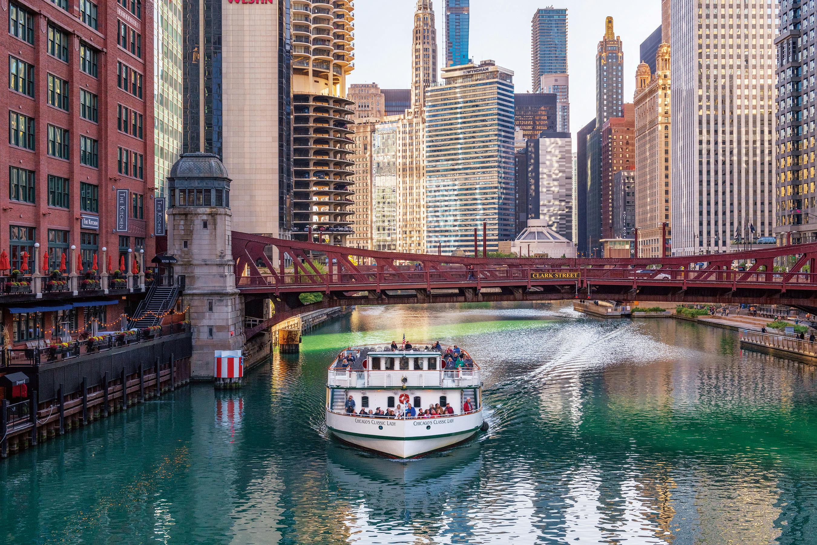 river tours chicago architecture