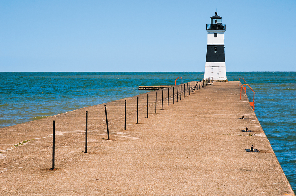 100 Adventures Around The Lake Pennsylvania Lake Erie Living   Lighthousepa A 